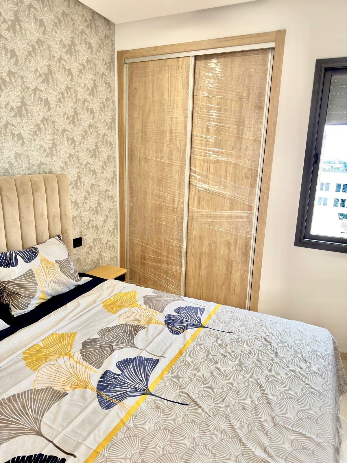 Chambre, placard — Studio meublé de 52 m², Oasis