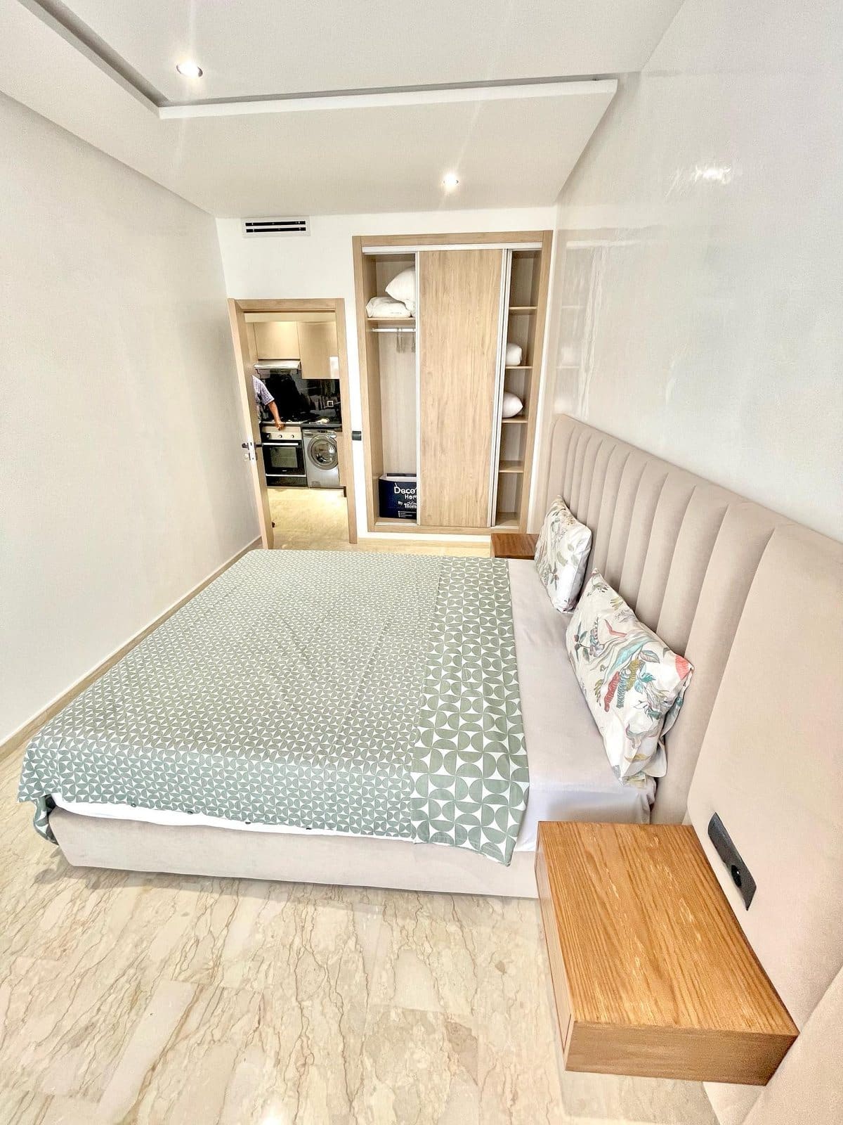 Chambre — Studio meublé neuf de 53 m², Oasis
