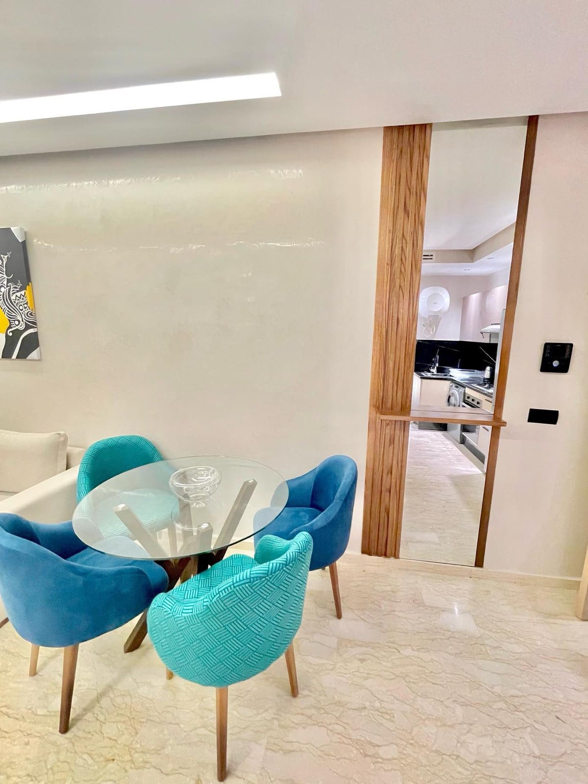 Coin repas — Studio meublé neuf de 53 m², Oasis