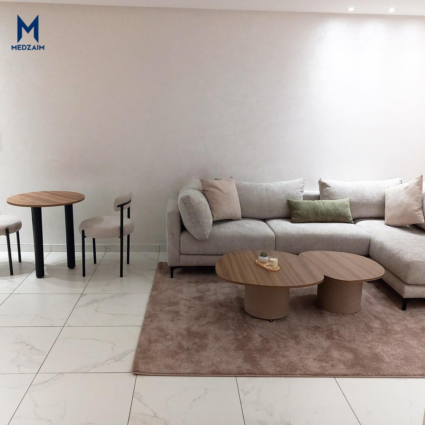 Studio meublé neuf avec terrasse, Maârif — Maârif
